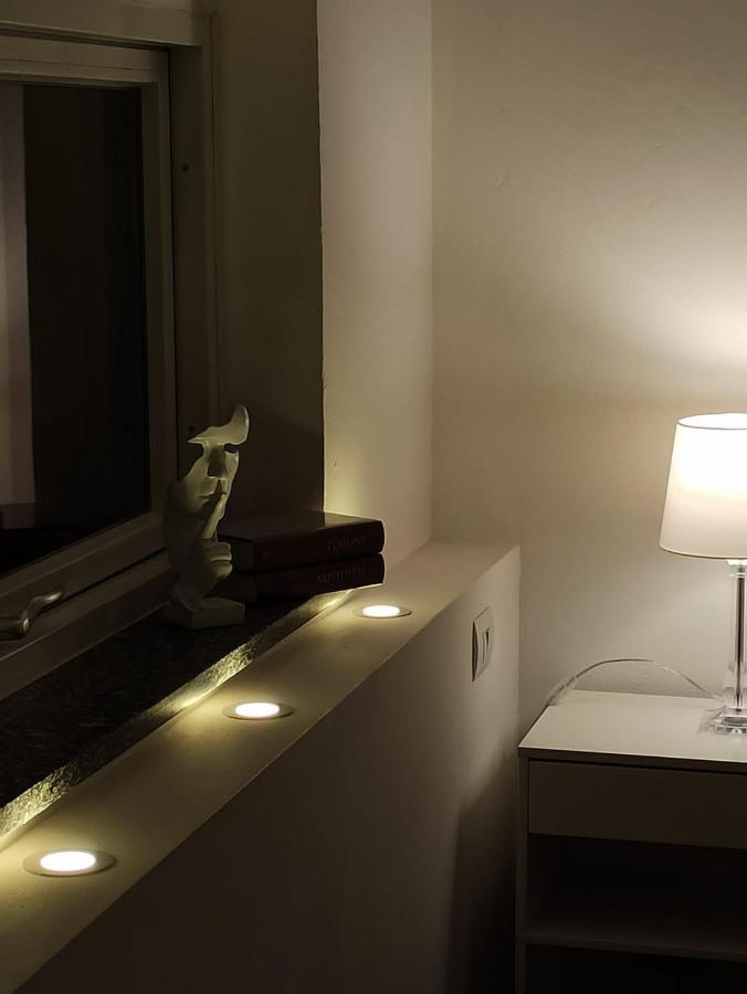 La Via Del Sale Apartman Domodossola Kültér fotó