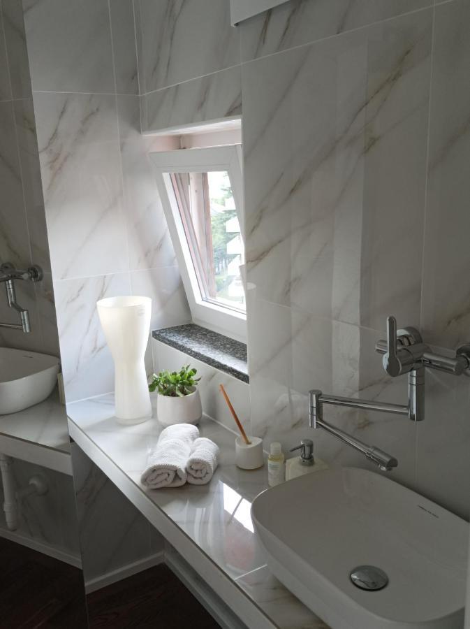 La Via Del Sale Apartman Domodossola Kültér fotó
