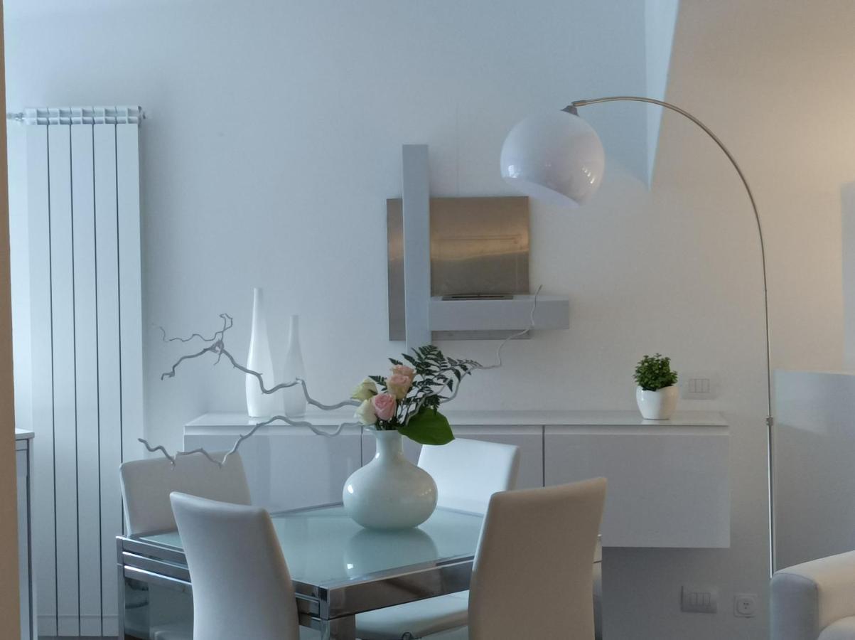 La Via Del Sale Apartman Domodossola Kültér fotó